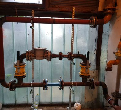 Bp Soroksári út Mömax székház- Energetikai korszerűsítés és gáz fogadó kialakítása 6*120 kW - Heating Service 2000 Kft